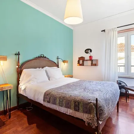 Modern & Bright 2-bedroom W/balcony In