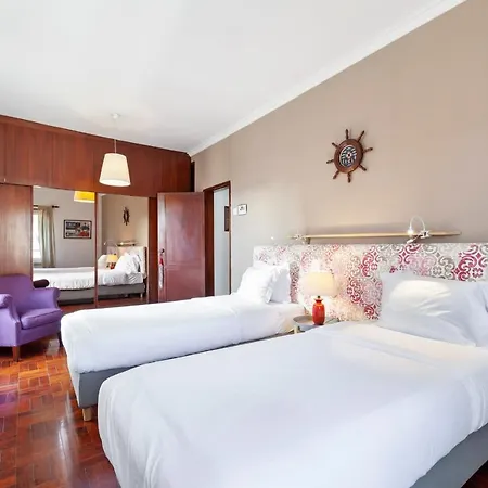 Modern & Bright 2-bedroom W/balcony In * Lisbon